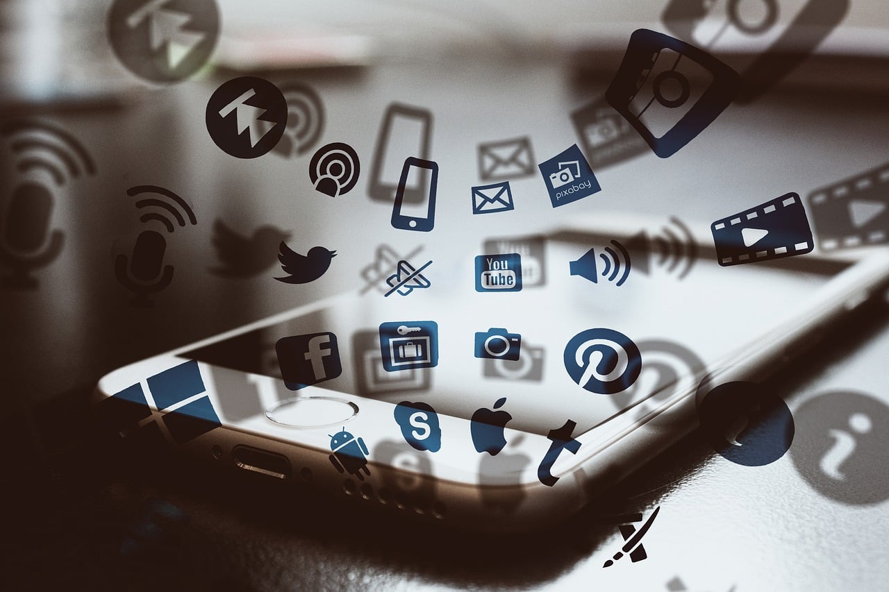 découvrez les stratégies efficaces de mobile marketing pour atteindre vos clients via leurs smartphones et augmenter votre visibilité en ligne.